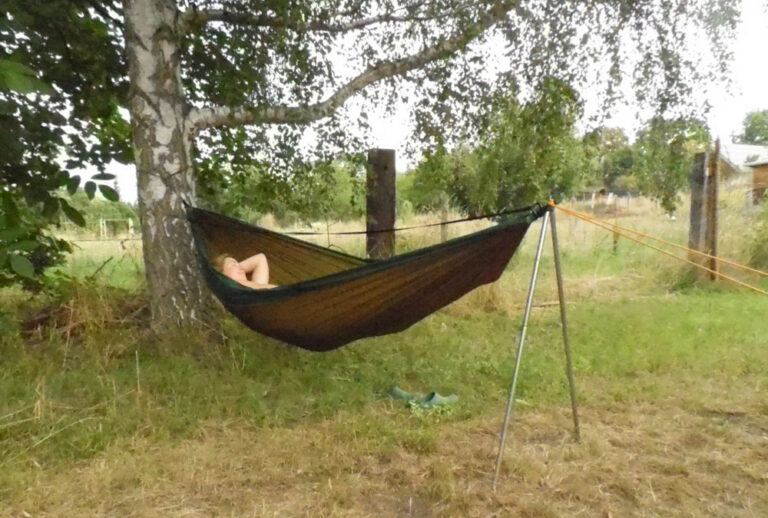 How Do I Attach A Hammock To One Tree? – Portable Hammock Stand As A Tree Substitute